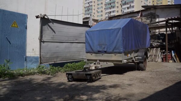 Буксировщик прицепа_устройство для буксировки_оборудование для буксировки_трактор для буксировки_буксировщик лодочного прицепа_подкат для буксировки_буксир тягач_9