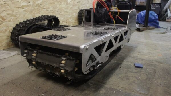 Электро сноубайк_стоячий снегоход_гусеничный самокат_Русак_Moonbikes_MTT136_мото собака_мотосноуборд_электро сноуборд_4